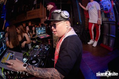 BLING IT กับ Bangkok Invaders ที่ ซิง ซิง เธียเตอร์ — photo 42