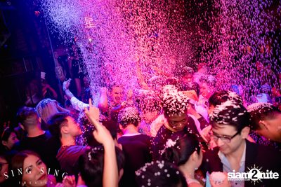 BLING IT กับ Bangkok Invaders ที่ ซิง ซิง เธียเตอร์ — photo 80