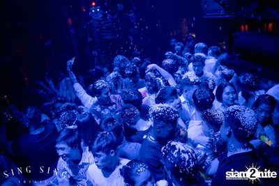 BLING IT กับ Bangkok Invaders ที่ ซิง ซิง เธียเตอร์ — photo 82
