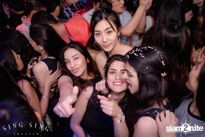 BLING IT กับ Bangkok Invaders ที่ ซิง ซิง เธียเตอร์ — photo 89