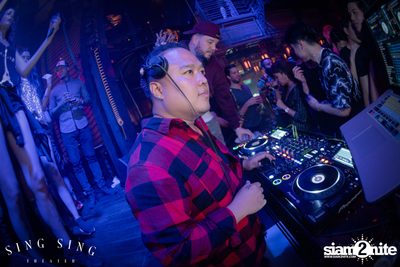 BLING IT กับ Bangkok Invaders ที่ ซิง ซิง เธียเตอร์ — photo 97