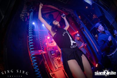 BLING IT กับ Bangkok Invaders ที่ ซิง ซิง เธียเตอร์ — photo 99