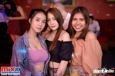 MiXX Bangkok Christmas Festival 2018 — photo 28