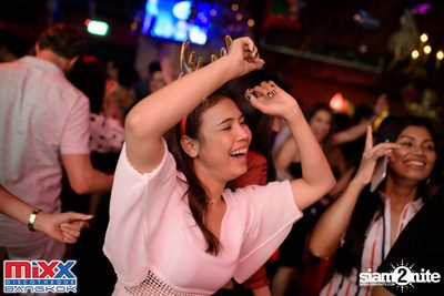 MiXX Bangkok Christmas Festival 2018 — photo 118