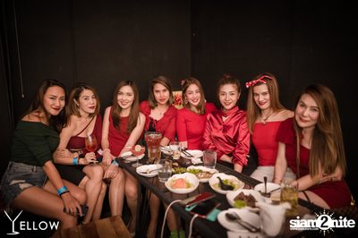 ป็อป ปองกูล ที่ เยลโล่ บาร์ — photo 16