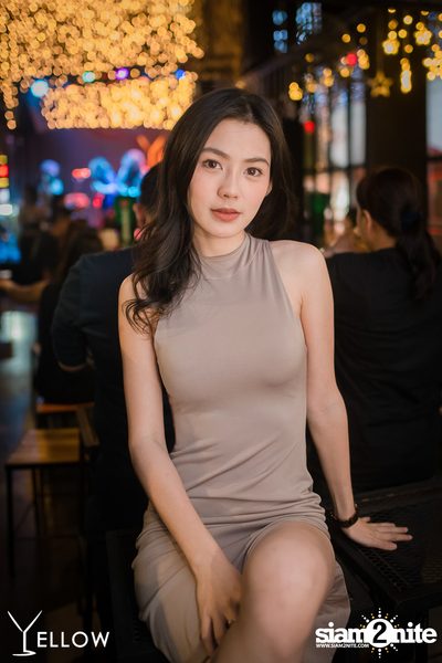 ป็อป ปองกูล ที่ เยลโล่ บาร์ — photo 42