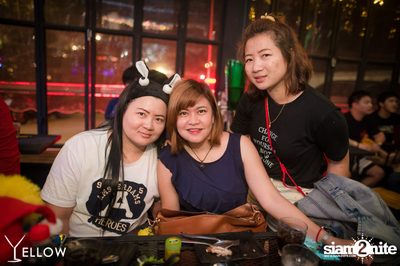 ป็อป ปองกูล ที่ เยลโล่ บาร์ — photo 59