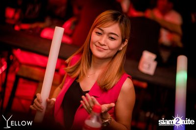 ป็อป ปองกูล ที่ เยลโล่ บาร์ — photo 78
