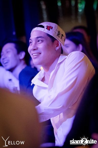 ป็อป ปองกูล ที่ เยลโล่ บาร์ — photo 84