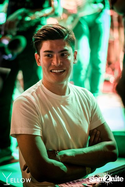 ป็อป ปองกูล ที่ เยลโล่ บาร์ — photo 89