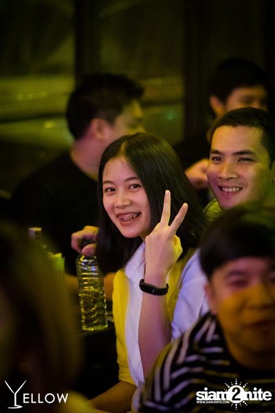 ป็อป ปองกูล ที่ เยลโล่ บาร์ — photo 92