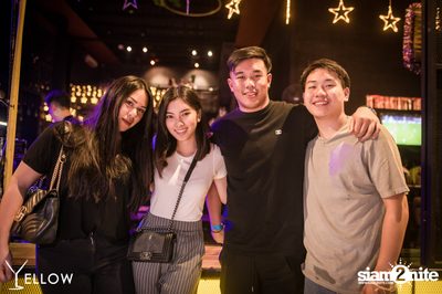 ป็อป ปองกูล ที่ เยลโล่ บาร์ — photo 140