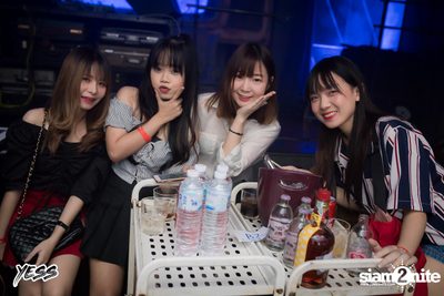 YESS PARTY presents K-POP NIGHT at DND — photo 7