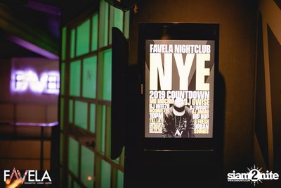 Friday Night at Favela Thonglor — photo 3