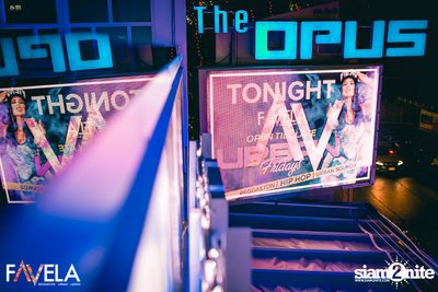 Friday Night at Favela Thonglor — photo 6