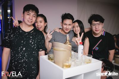 Friday Night at Favela Thonglor — photo 30