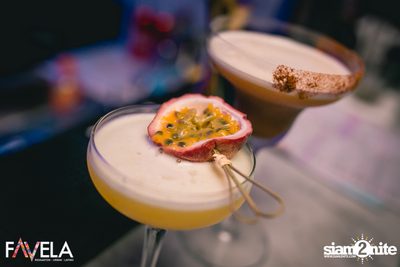 Friday Night at Favela Thonglor — photo 32