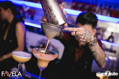 Friday Night at Favela Thonglor — photo 54