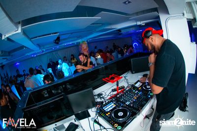 Favela Nightclub NYE 2019 Party — photo 80