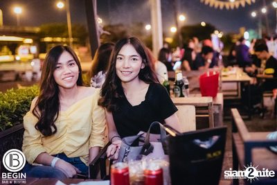 New Year's Eve กับ Samranruen ที่ บีกิน บาร์ — photo 48