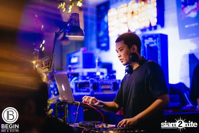 New Year's Eve กับ Samranruen ที่ บีกิน บาร์ — photo 57
