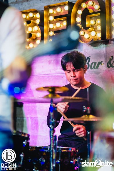 New Year's Eve กับ Samranruen ที่ บีกิน บาร์ — photo 88