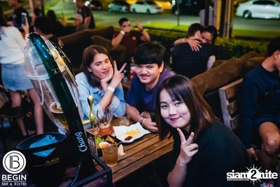 New Year's Eve กับ Samranruen ที่ บีกิน บาร์ — photo 124