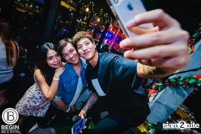 New Year's Eve กับ Samranruen ที่ บีกิน บาร์ — photo 156