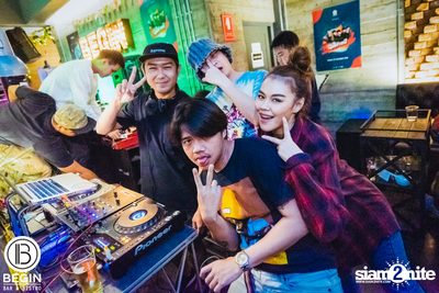 New Year's Eve กับ Samranruen ที่ บีกิน บาร์ — photo 159