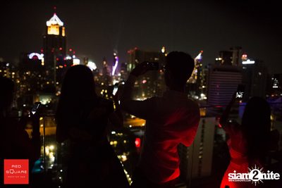 Cocktail En Rouge New Year's Eve Party ที่ RedSquare Vodka Rooftop Bar — photo 59