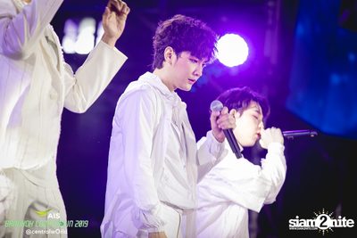 AIS Bangkok Countdown 2019 at CentralWorld — photo 10