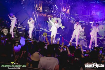 AIS Bangkok Countdown 2019 at CentralWorld — photo 16