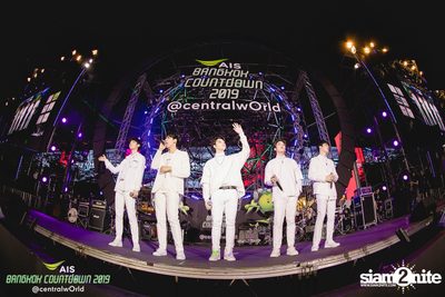 AIS Bangkok Countdown 2019 at CentralWorld — photo 28