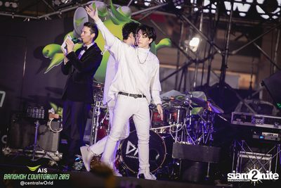 AIS Bangkok Countdown 2019 at CentralWorld — photo 49