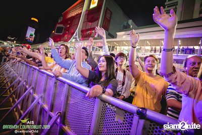 AIS Bangkok Countdown 2019 at CentralWorld — photo 71