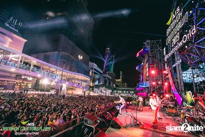 AIS Bangkok Countdown 2019 at CentralWorld — photo 81