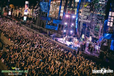 AIS Bangkok Countdown 2019 at CentralWorld — photo 95