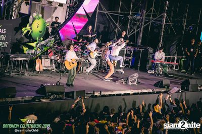 AIS Bangkok Countdown 2019 at CentralWorld — photo 96