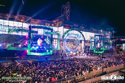 AIS Bangkok Countdown 2019 at CentralWorld — photo 98