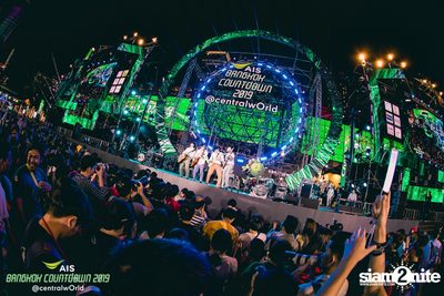 AIS Bangkok Countdown 2019 at CentralWorld — photo 100