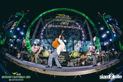 AIS Bangkok Countdown 2019 at CentralWorld — photo 101