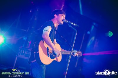 AIS Bangkok Countdown 2019 at CentralWorld — photo 109