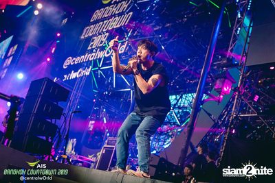 AIS Bangkok Countdown 2019 at CentralWorld — photo 118