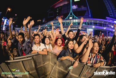 AIS Bangkok Countdown 2019 at CentralWorld — photo 126
