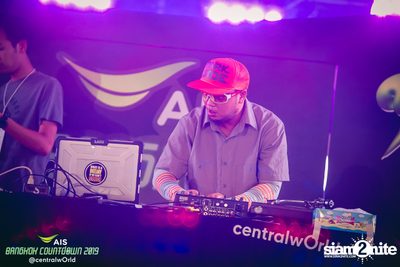 AIS Bangkok Countdown 2019 at CentralWorld — photo 147