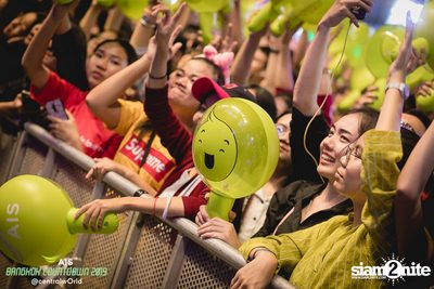 AIS Bangkok Countdown 2019 at CentralWorld — photo 152