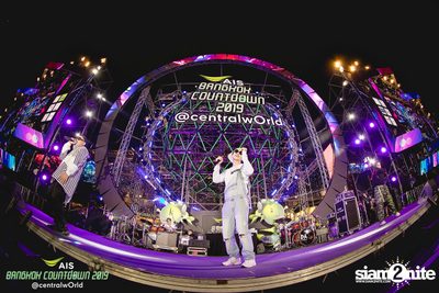 AIS Bangkok Countdown 2019 at CentralWorld — photo 175
