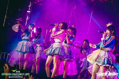 AIS Bangkok Countdown 2019 at CentralWorld — photo 197