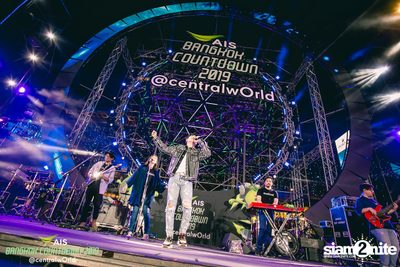 AIS Bangkok Countdown 2019 at CentralWorld — photo 234