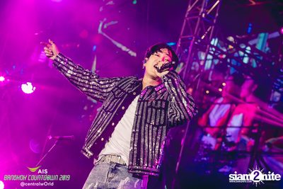 AIS Bangkok Countdown 2019 at CentralWorld — photo 240